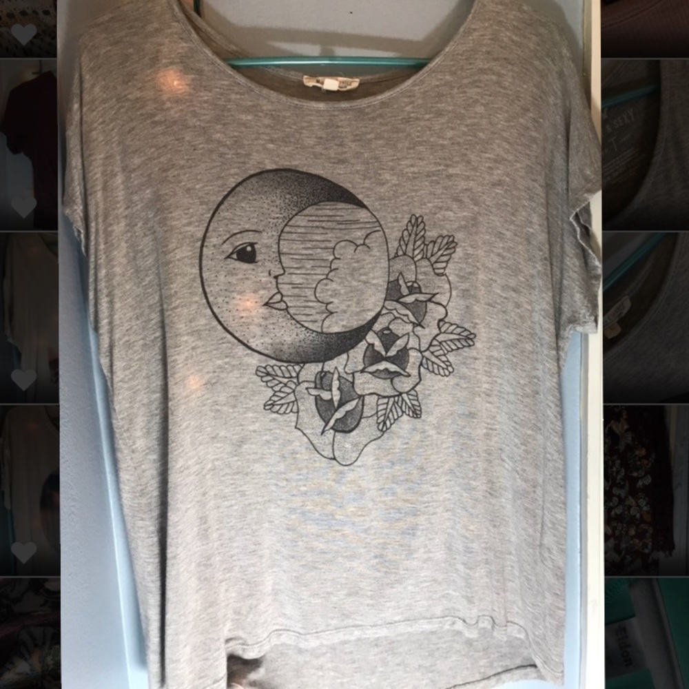 Gray t shirt with designs!